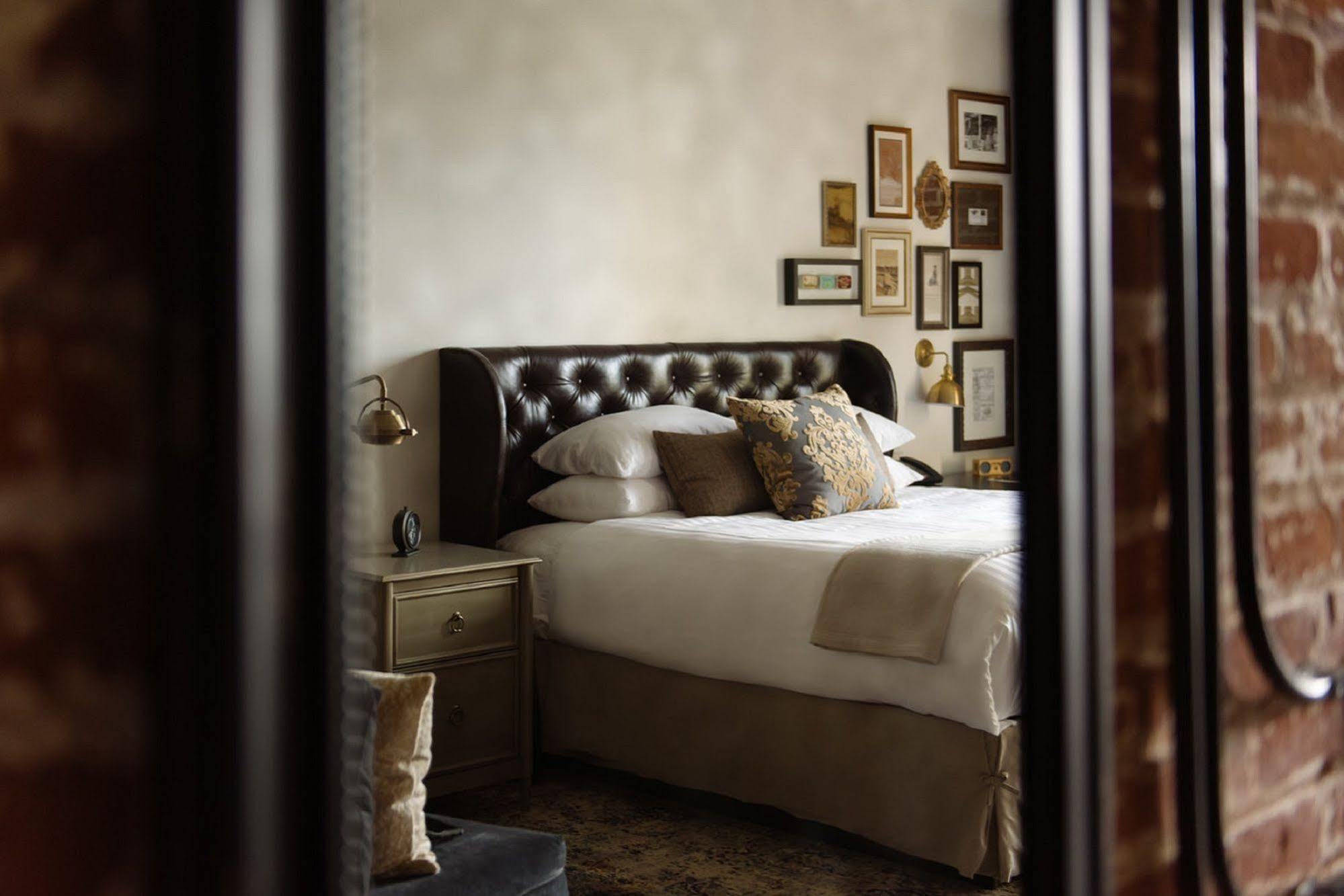The Charmant Hotel La Crosse Buitenkant foto